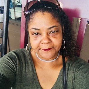 Meet your Posher, Jacqueline